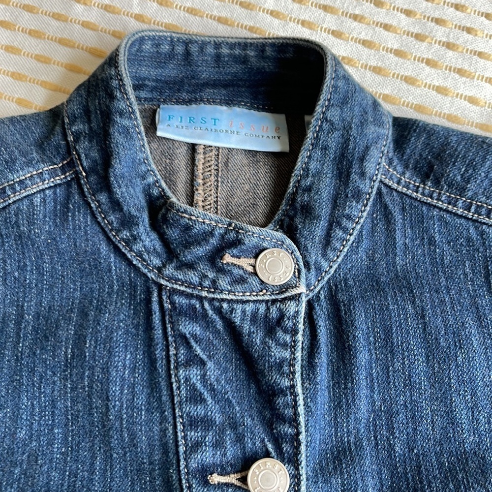 Jean jacket - Picture 8 of 11